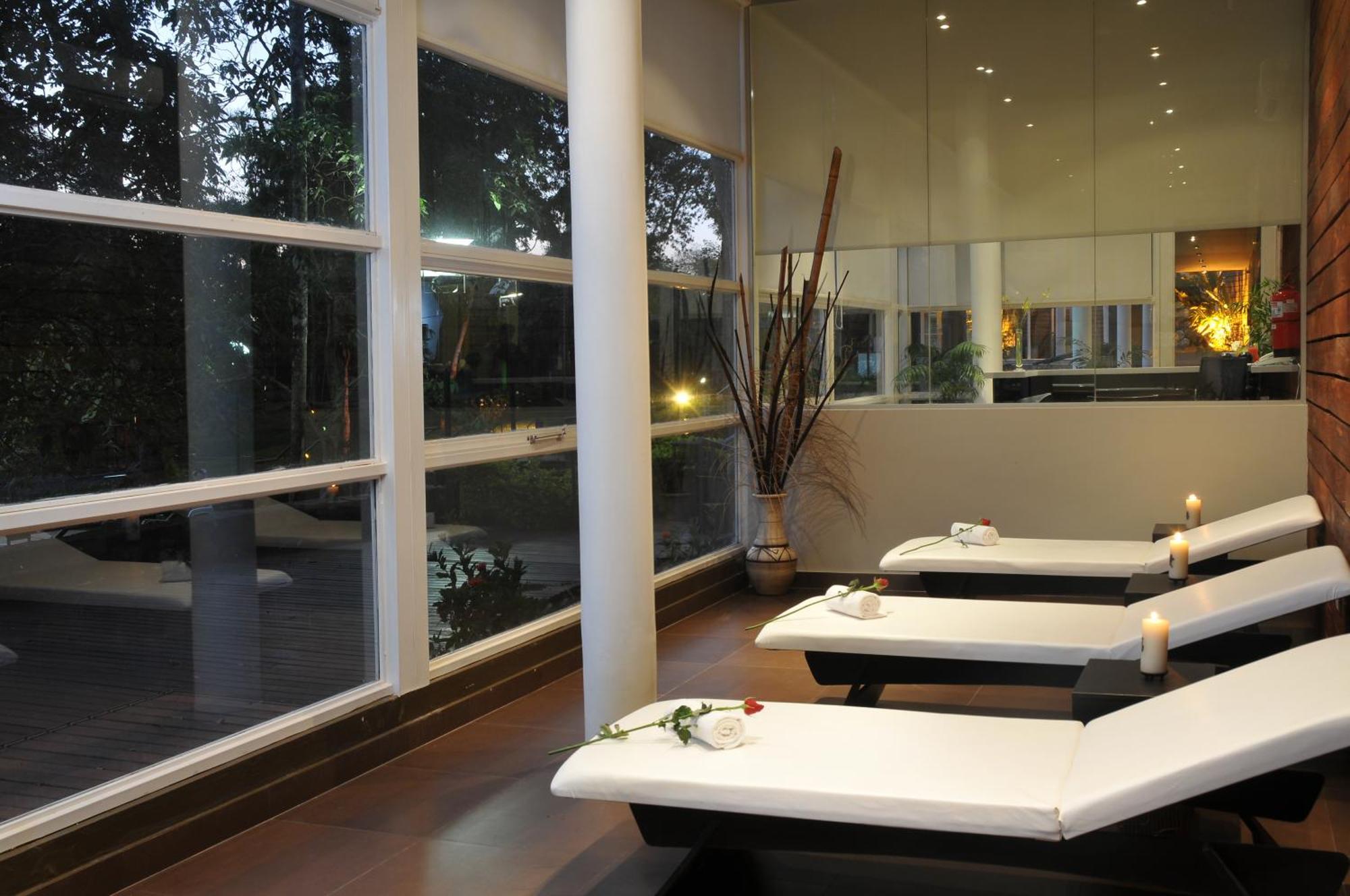 Gran Hotel Tourbillon & Lodge Puerto Iguazú Esterno foto