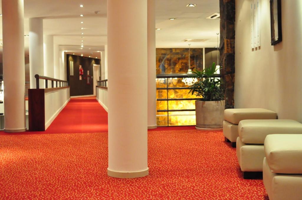 Gran Hotel Tourbillon & Lodge Puerto Iguazú Esterno foto